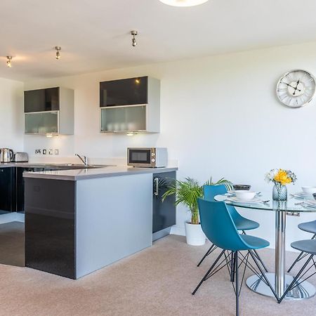 Cotels At Vizion: Central Serviced Apartments with Free Parking Milton Keynes Exterior photo