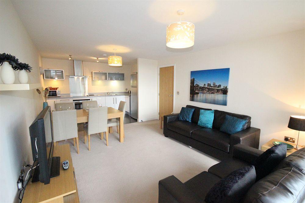 Cotels At Vizion: Central Serviced Apartments with Free Parking Milton Keynes Exterior photo