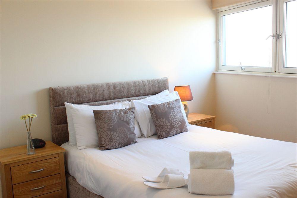 Cotels At Vizion: Central Serviced Apartments with Free Parking Milton Keynes Exterior photo